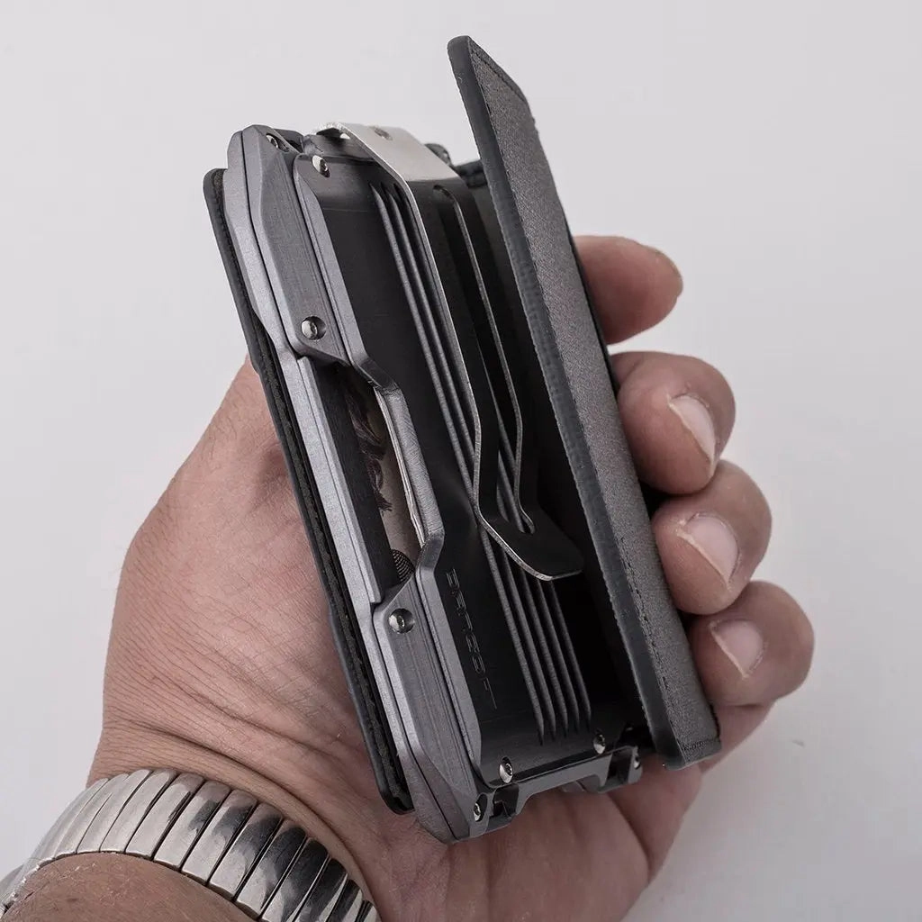 A10 Chassis Clip