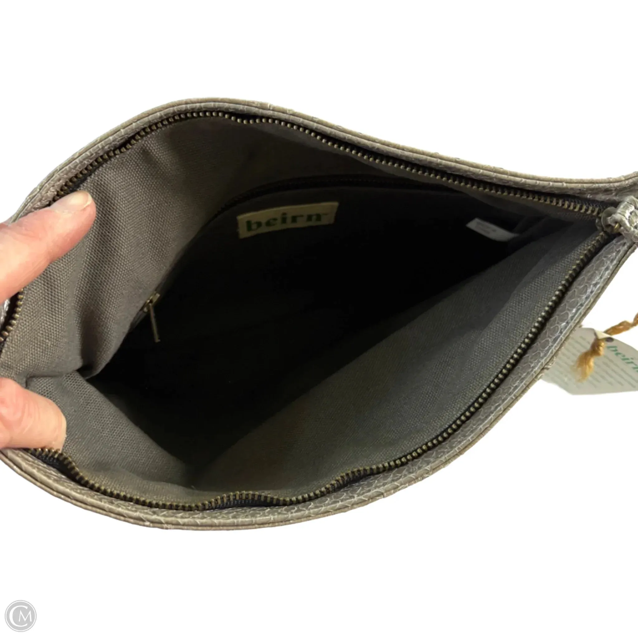 Clutch By Beirn, Size: Medium