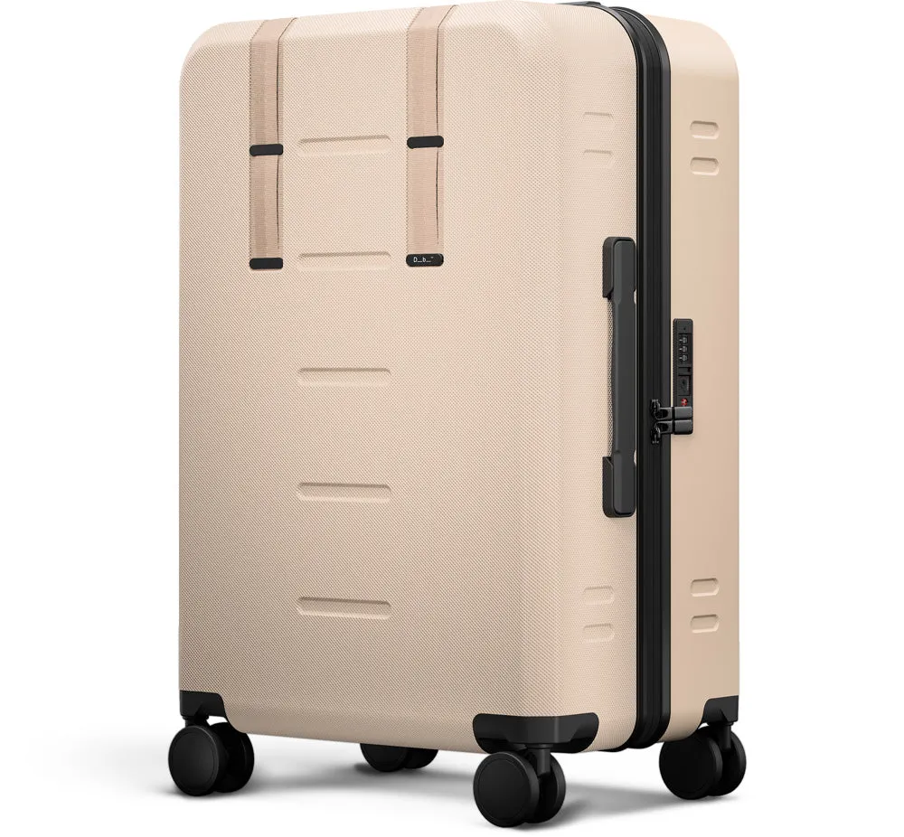 D_b_ Ramverk Medium Check In Lightweight Spinner Luggage