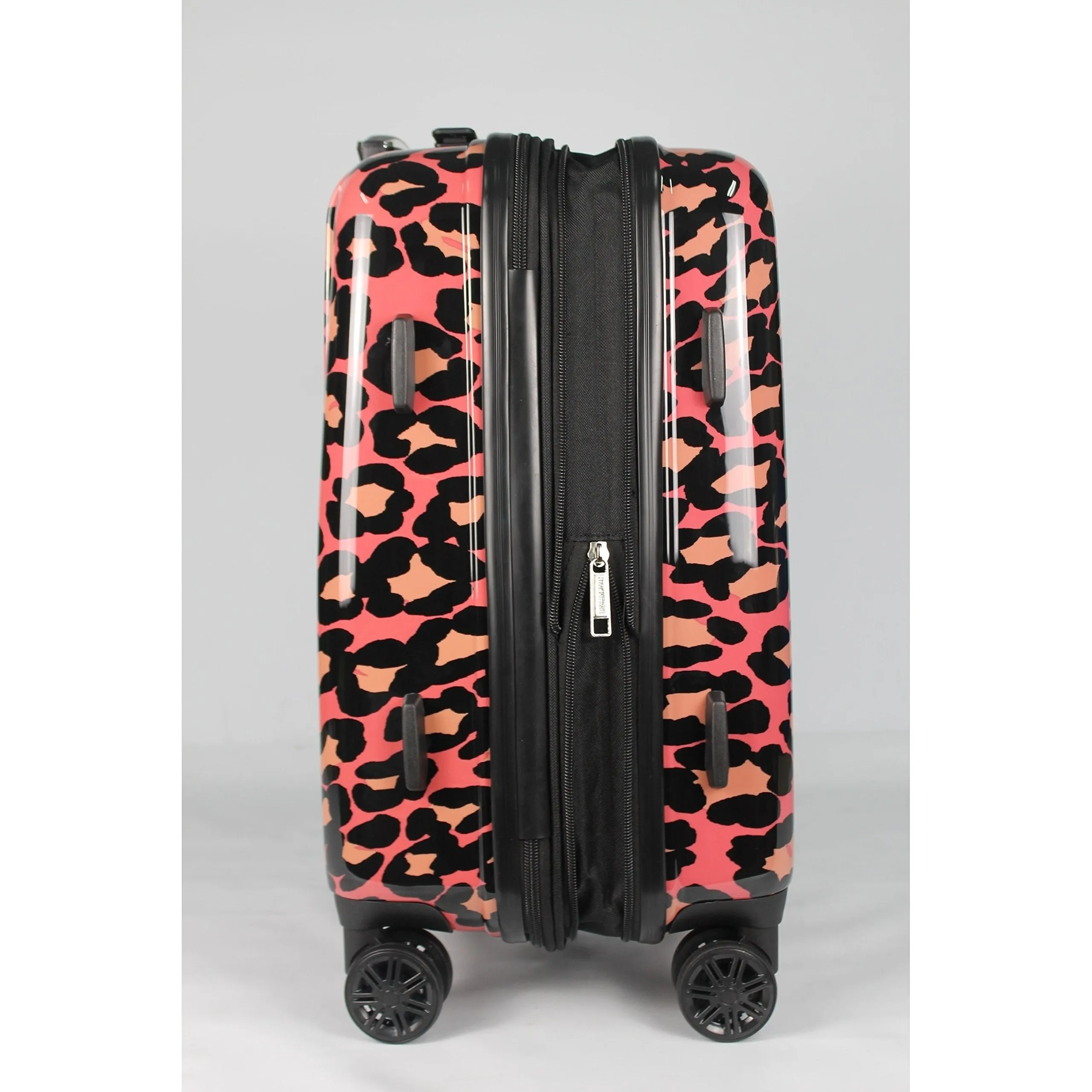 Isaac Mizrahi Gabby 29" 4-Wheel Carry-On Luggage
