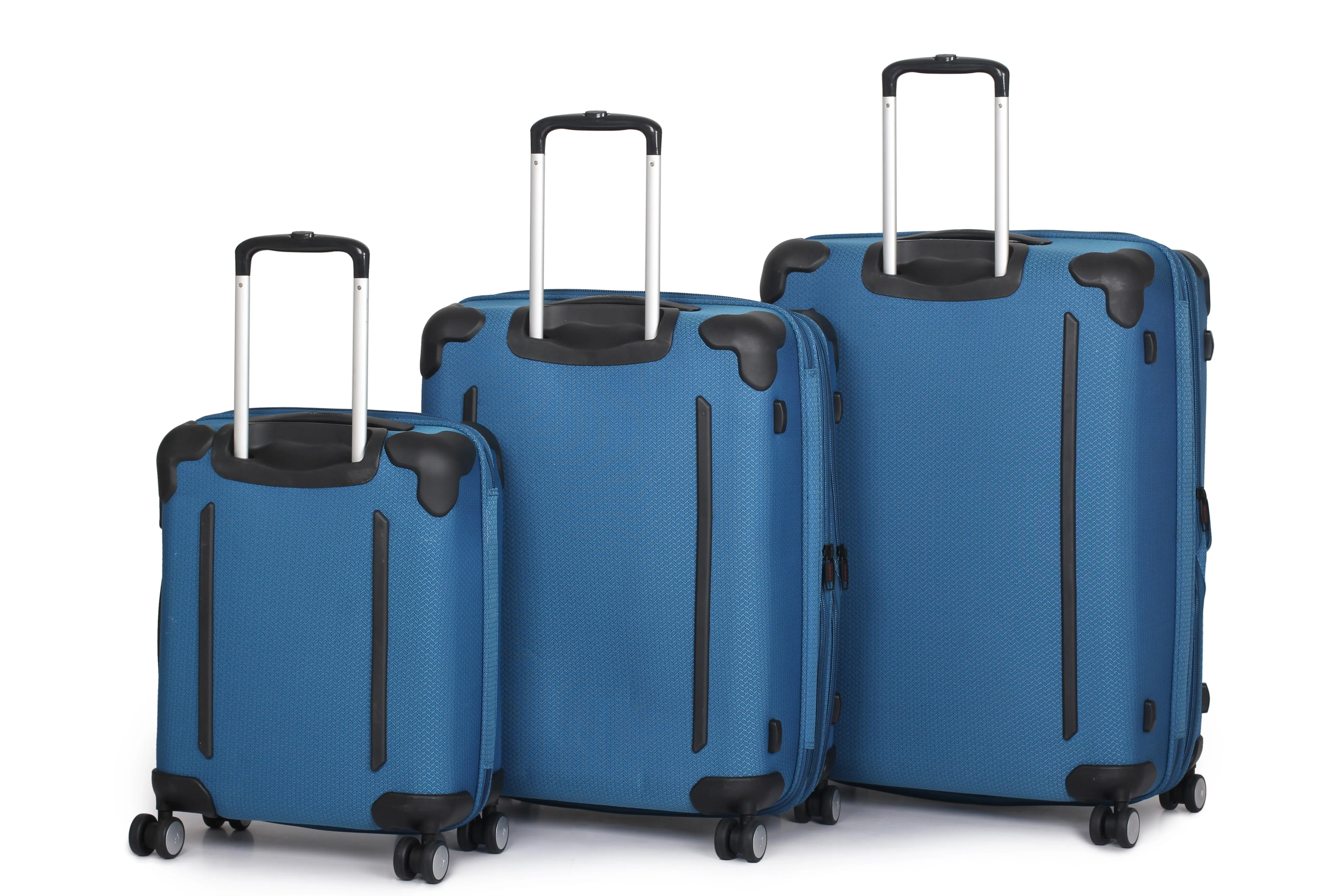 IT Luggage Defender 22" 4-Wheel Carry-On Luggage