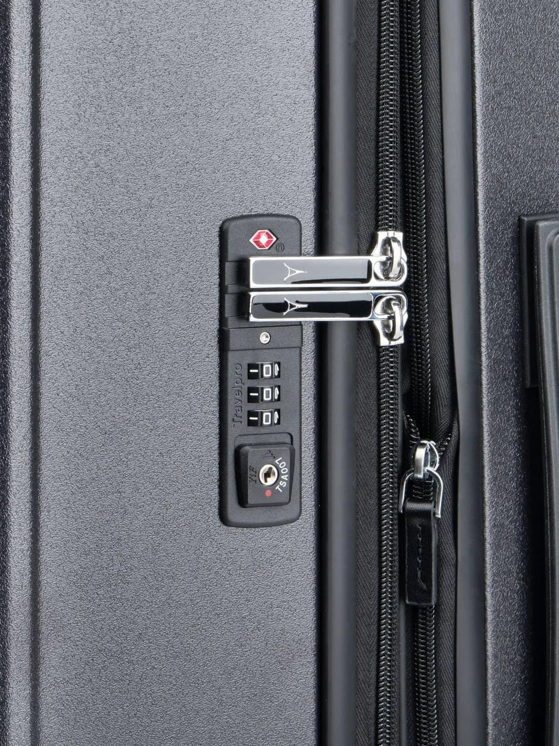 Platinum Elite Medium Check-In Hardside Spinner