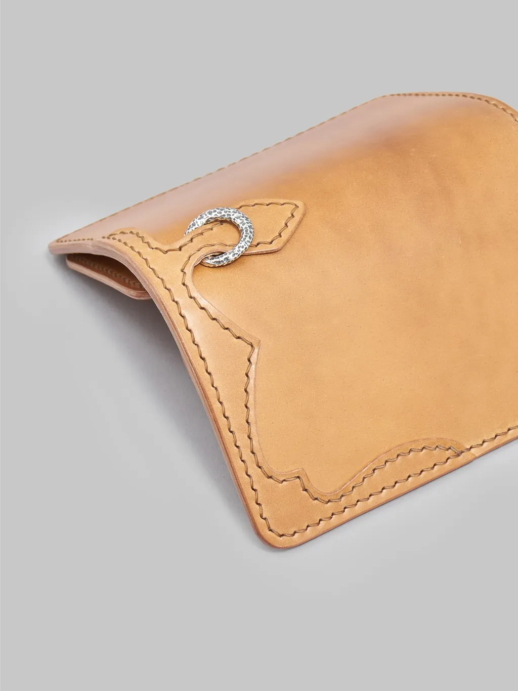 The Flat Head Handsewn Shinki Cordovan Mid-Length Wallet Camel