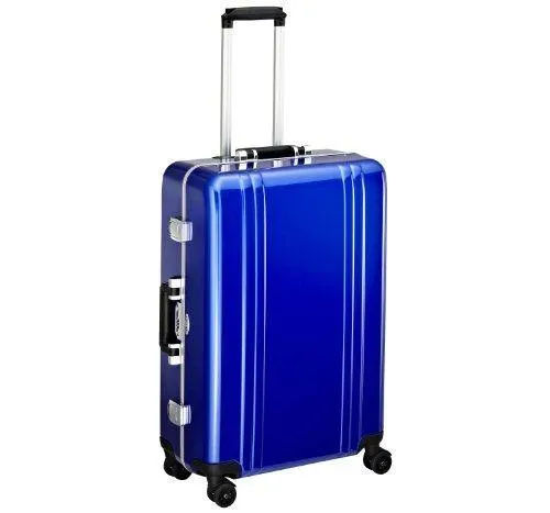 ZERO Halliburton Classic Polycarbonate 26" 4-Wheel Medium Luggage
